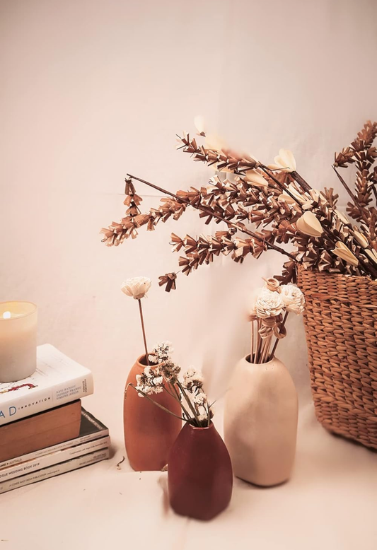 Rustic Ceramic Vase Set With Dried Floral Arrangement